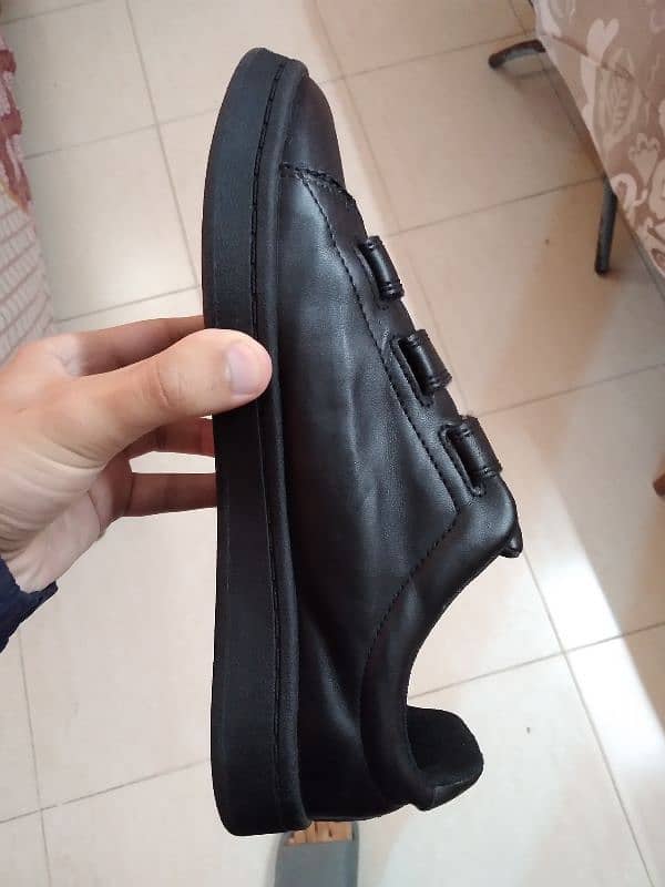 H&M shoes are available for sale 0