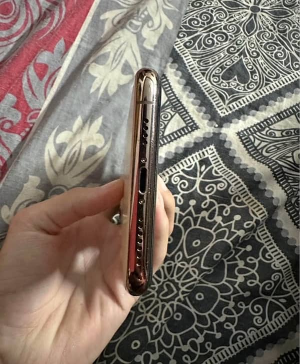 Iphone 11 pro PTA APRROVED 3