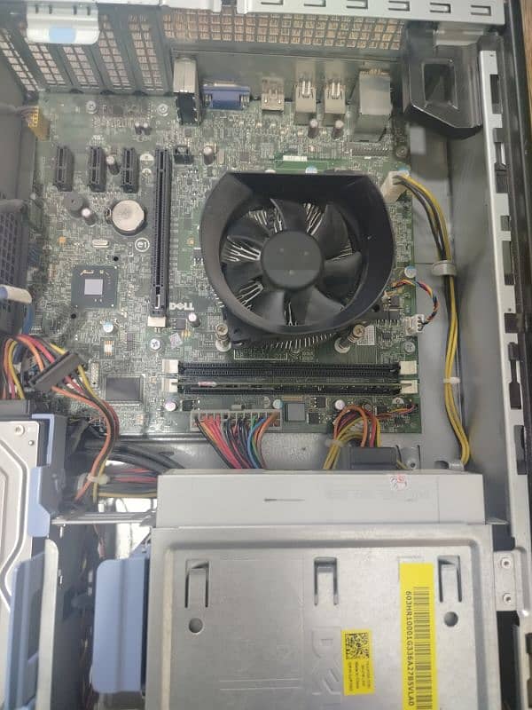 PC for sale | Dell optiplex 3010 | 17 inch Monitor 2