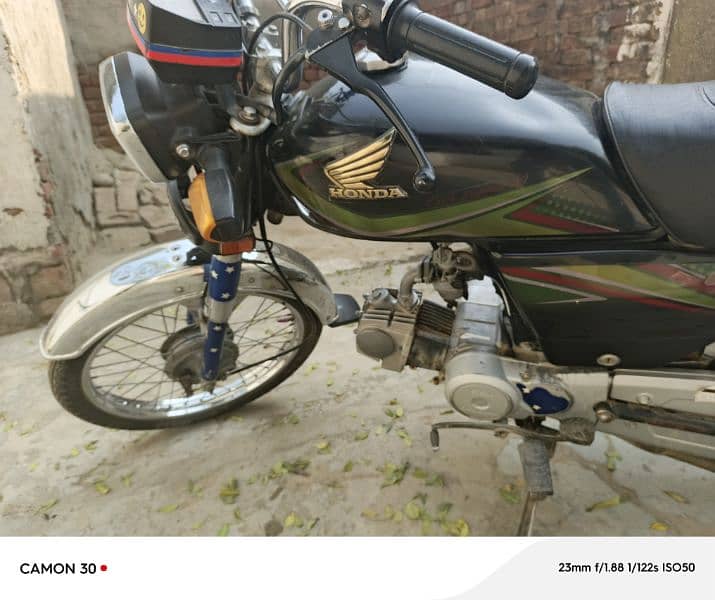 Honda 70.2019 model. Conditions theek ha. engine be theek ha. 0