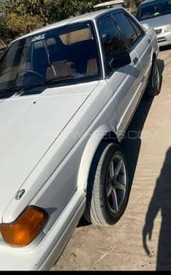 Nissan Sunny 1988