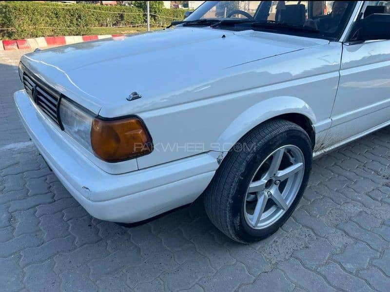 Nissan Sunny 1988 6