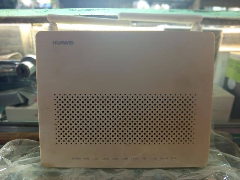 Huawei HG8546M GPON wifi fiber router 0