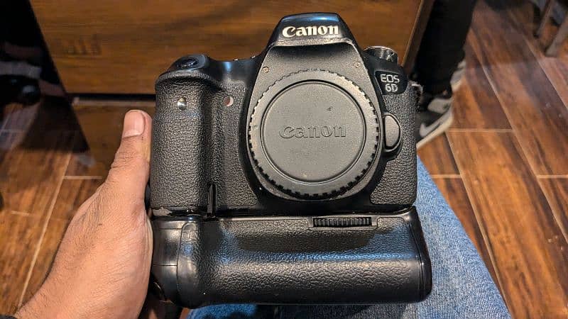 Canon 6d available for sale urgent need money 2