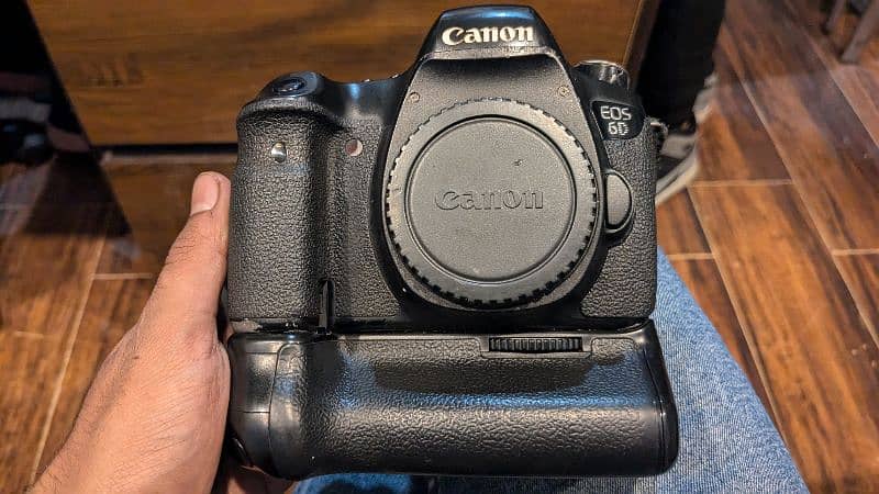 Canon 6d available for sale urgent need money 5