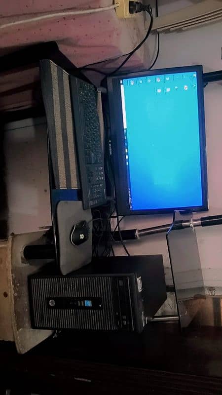 Gaming Desktop - Core i5, 8GB RAM, 4GB Graphics, Samsung Monitor 4