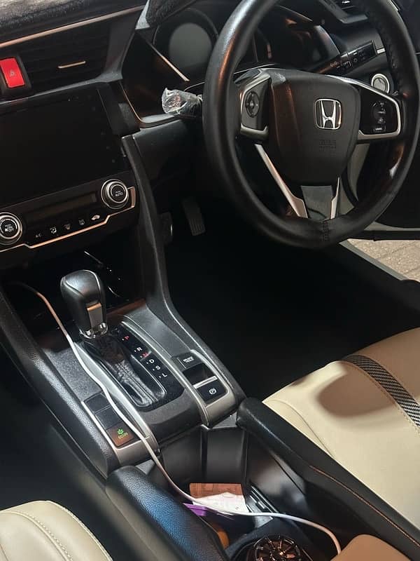 Honda Civic Oriel 2018 7