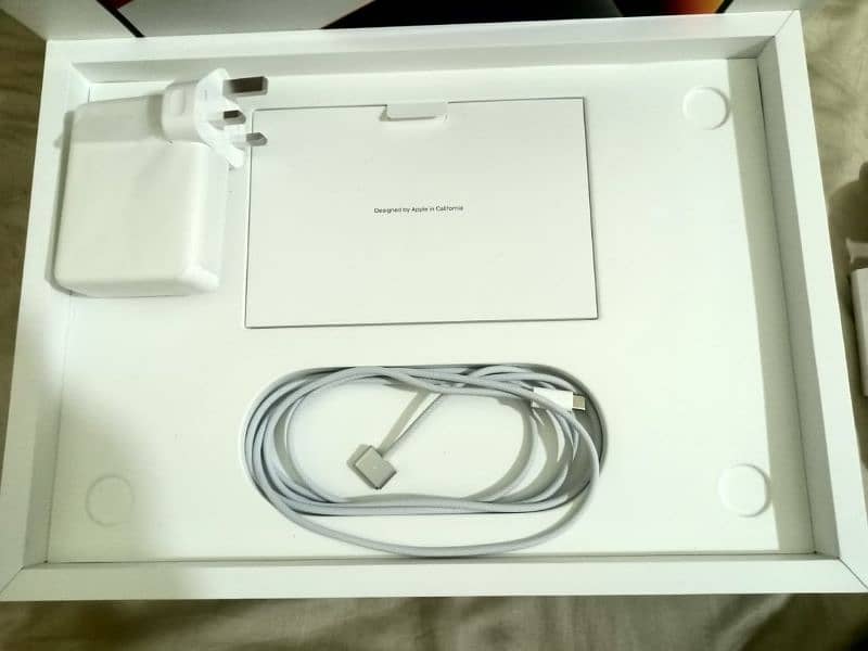 M1 macbook pro 16/512gb 3