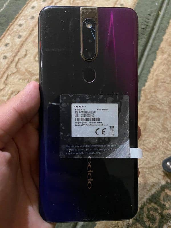 Oppo F11 pro (6gb-128gb) + 3 covers 4