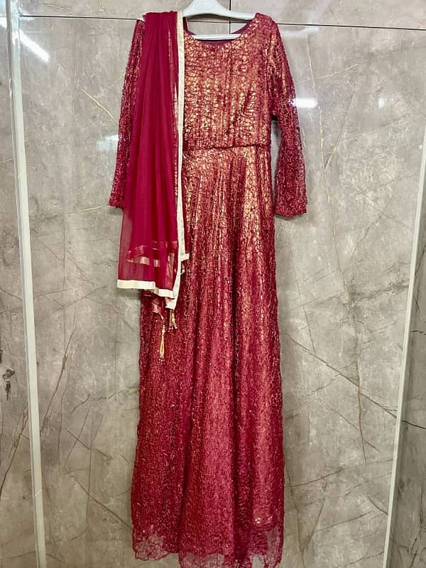 Maroon maxi with net dupatta 0