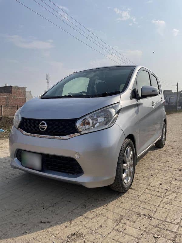 Nissan Dayz 2013 model 2017 import contact 03217151454 2