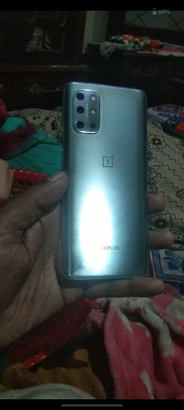 OnePlus 8t 12gb 256gb All ha bas panel ma 2 line ha 2