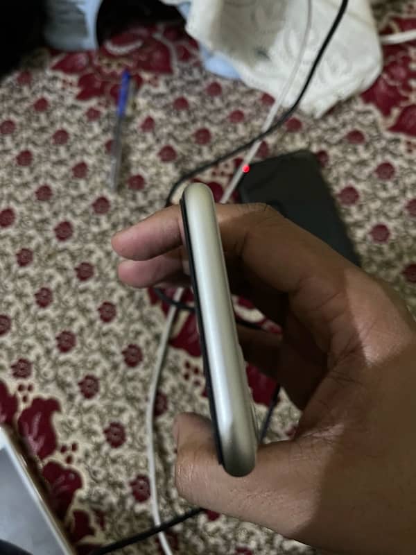 Iphone 11 non pta 1