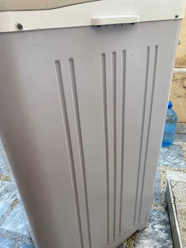 washing machine in very good condition  for sale 4