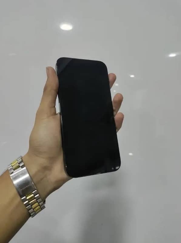 iPhone 14 Pro Max gv 3