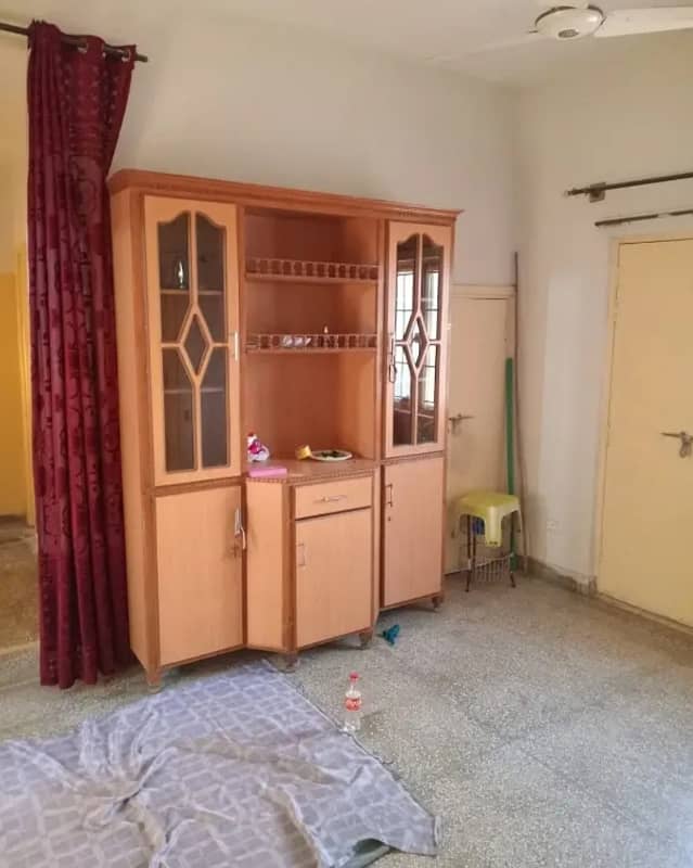 G-11/4 E-Type First Floor Flat For Rent 0