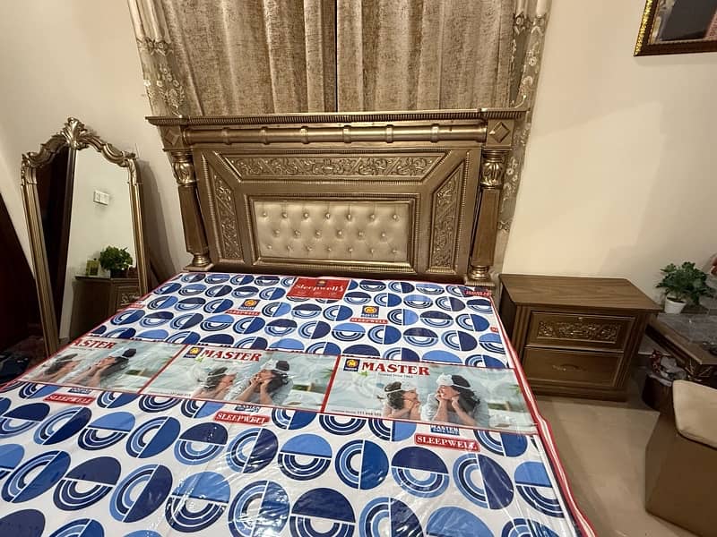 Bed Set Urgent Sale 2