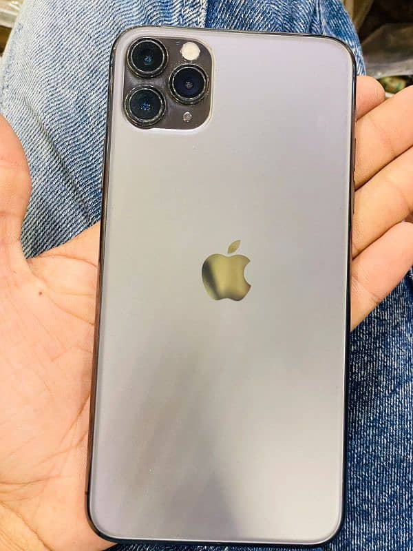 iPhone 11 pro max 4