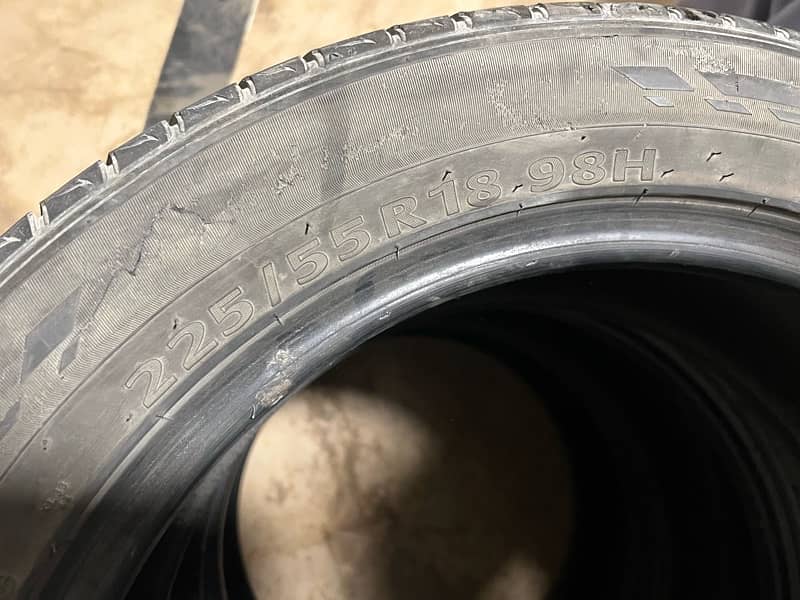 225/55/r18 tire for sale 1