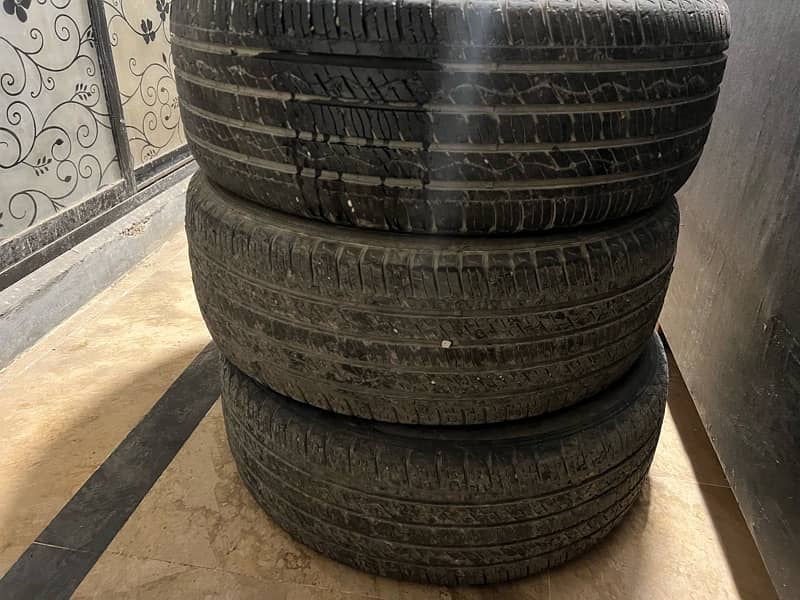 225/55/r18 tire for sale 3