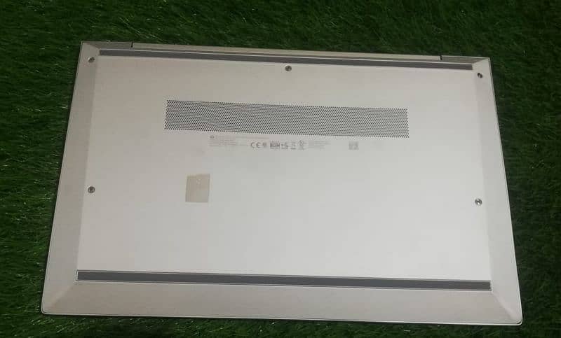 HP EliteBook 840 G8 NoteBook 3