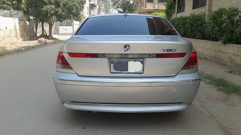 BMW 7 Series 740i Model 2004/11 5