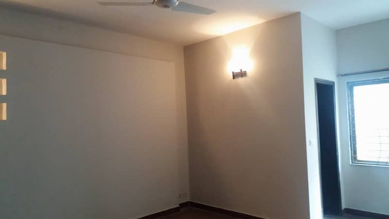 12 Marla 4 Bed House For Sale In Askari 11 Lahore 36