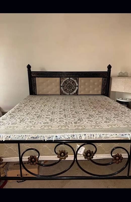 king size bed with mattress 1