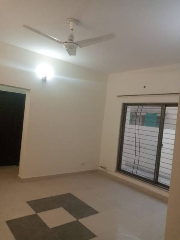 10 Marla 4 Bed House For Sale In Askari 11 Lahore. 4