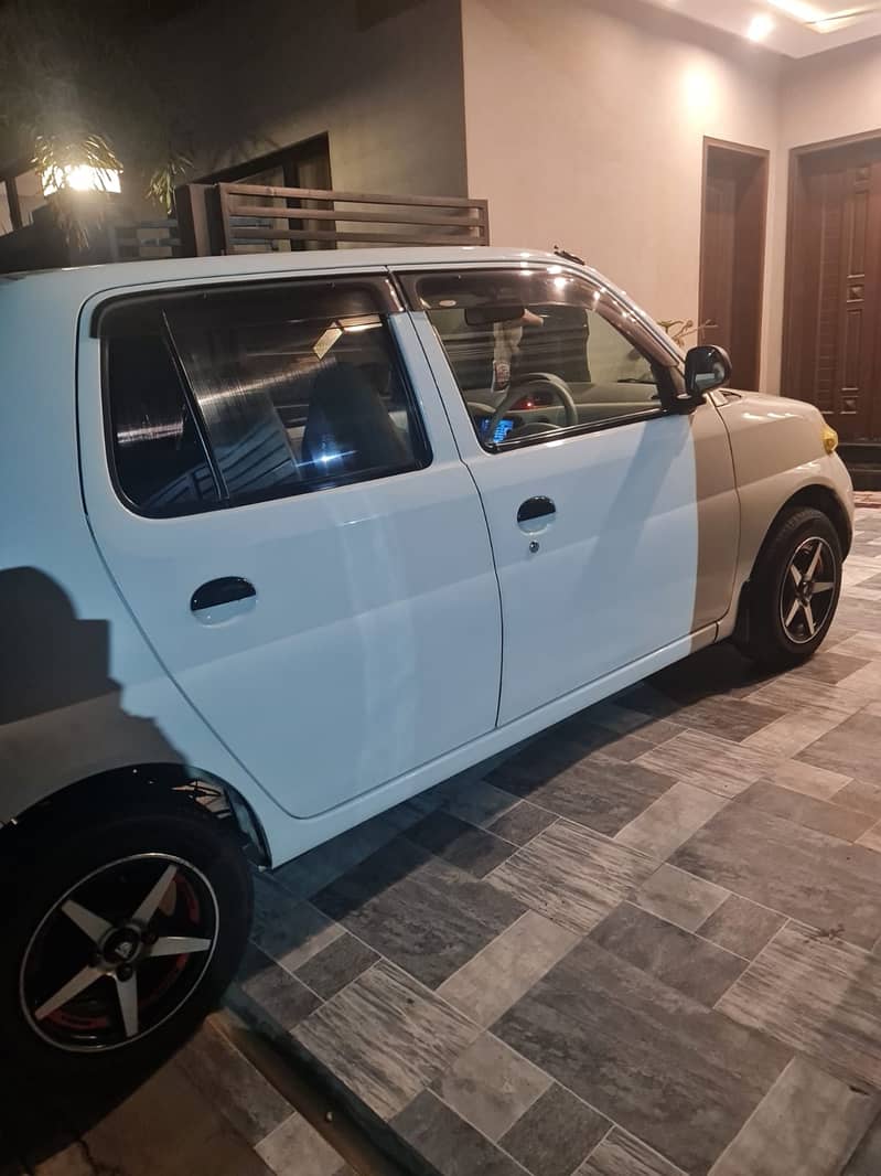 Daihatsu Esse 2013 2