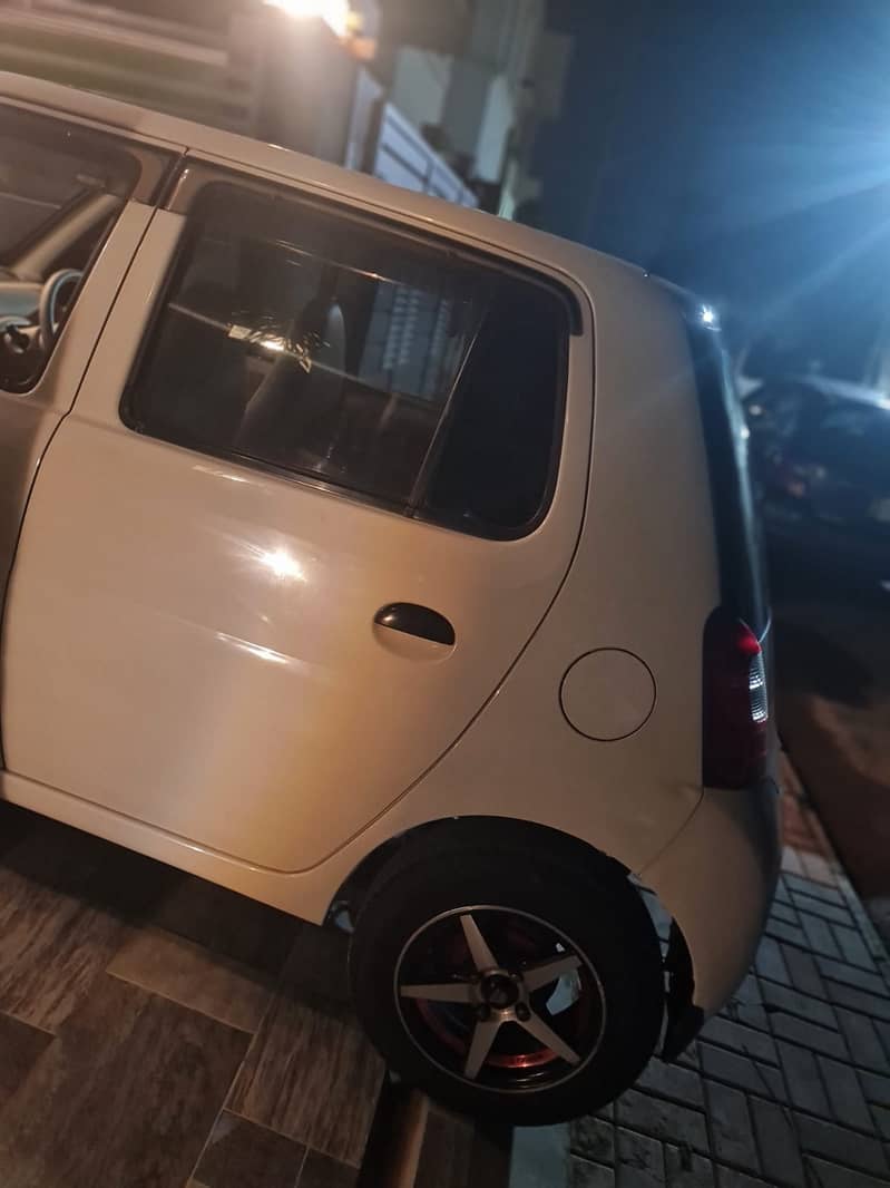 Daihatsu Esse 2013 7