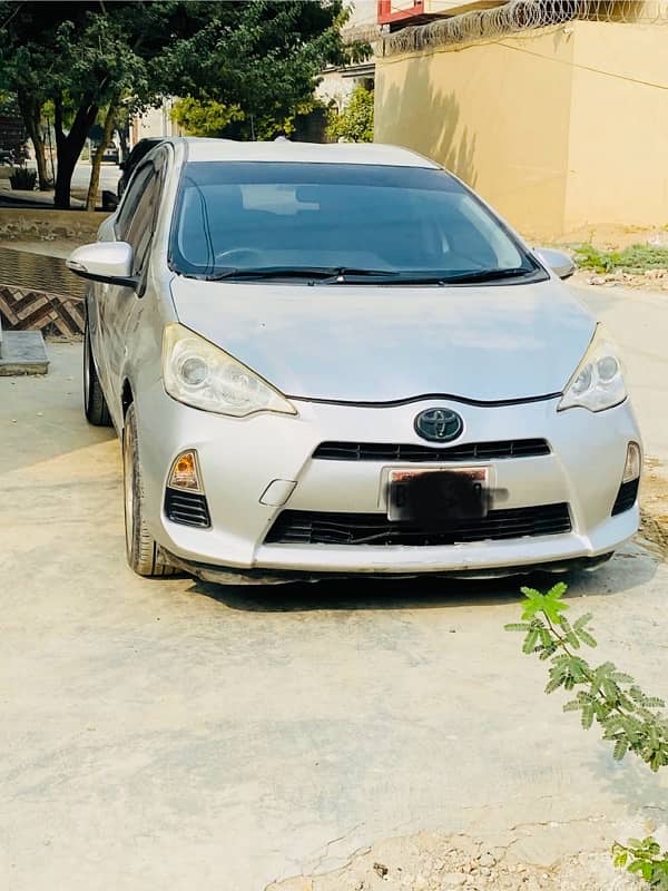 Toyota Aqua 2012 G grade Full option 1