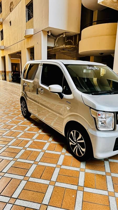 Suzuki Wagon R Hybrid 2018/2022 top of the line 3