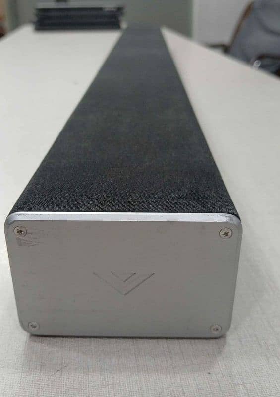 Vizio sound bar with wireless subwoofer & remote. 2