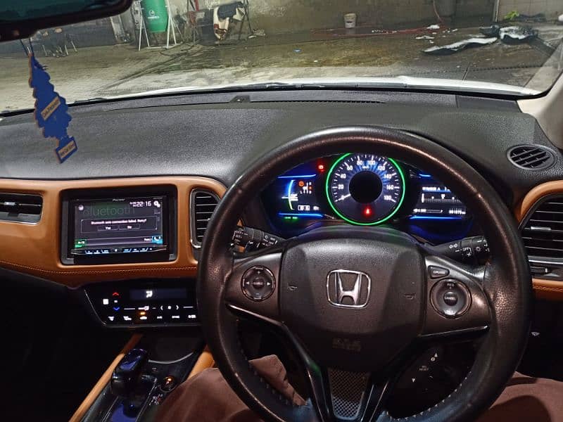 Honda Vezel 2015 8