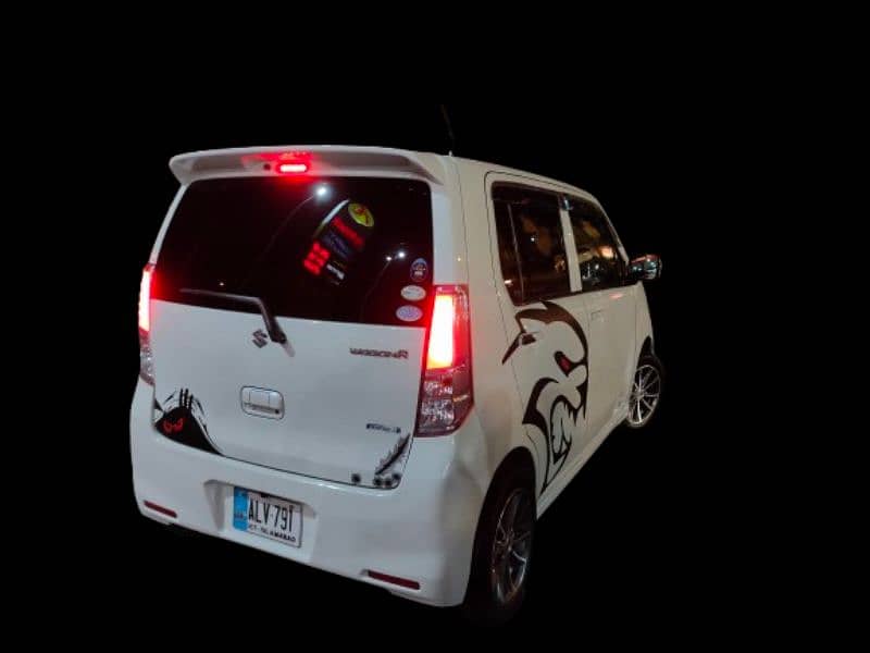 Suzuki Wagon R 2015 1