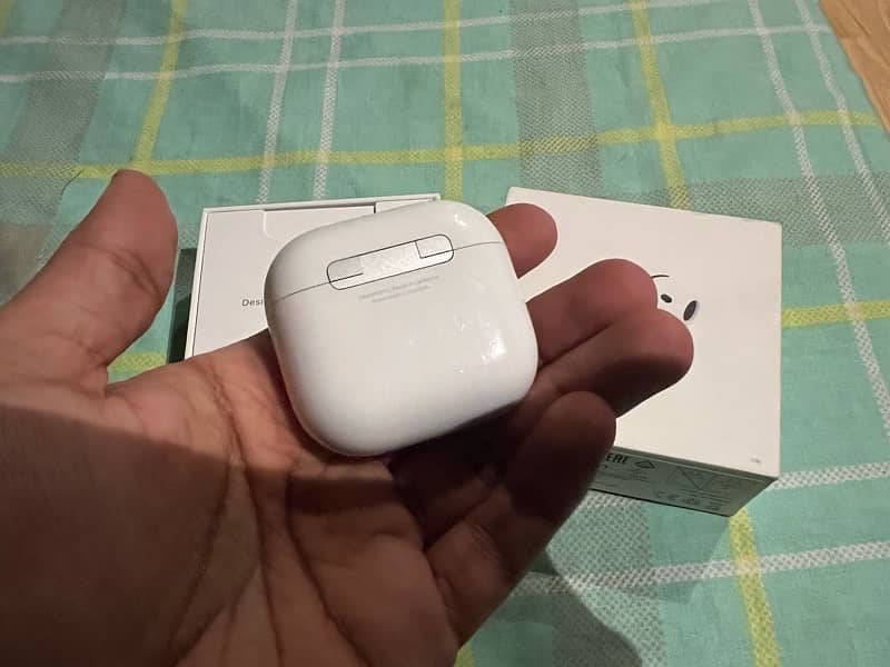 Airpods 4 Just Like Brand New 2