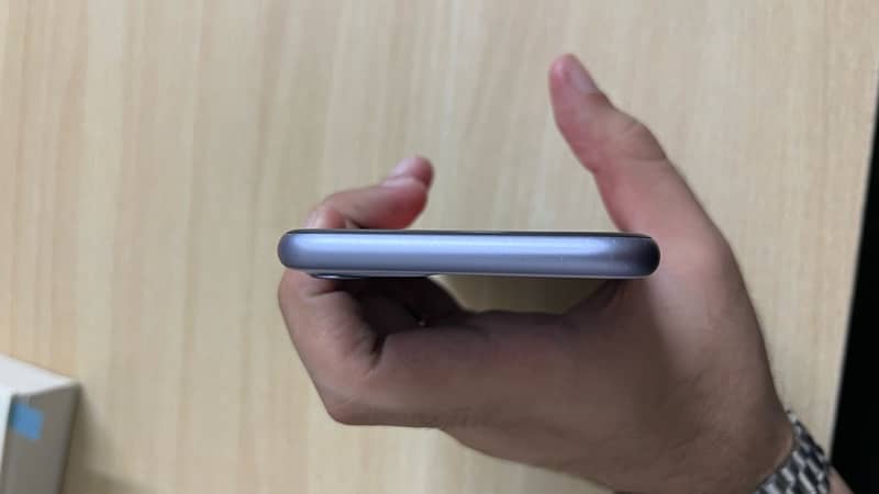 iphone 11 64gb non pta 4