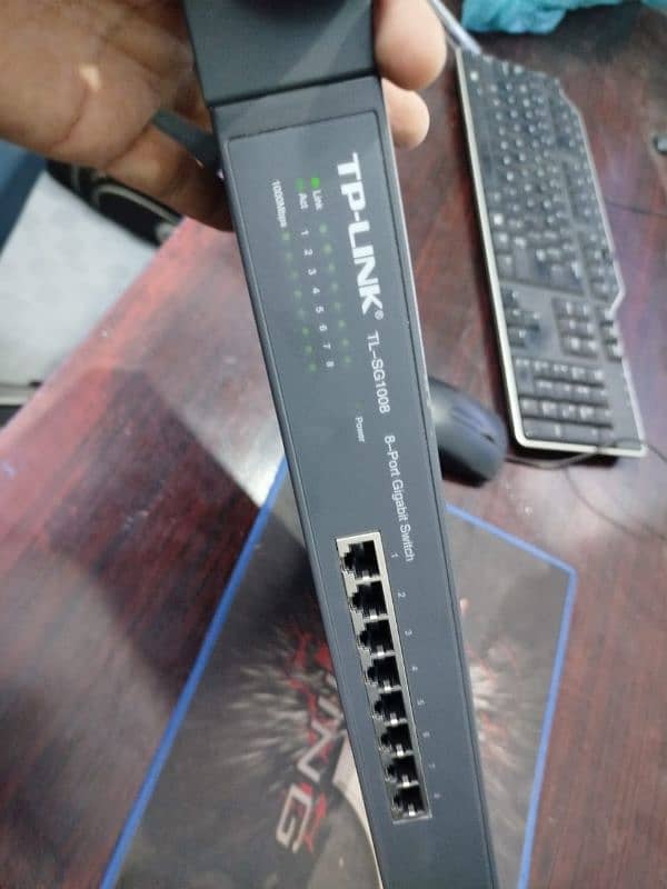 TP_LINK TLSG1008 gigabit 2 switch 0