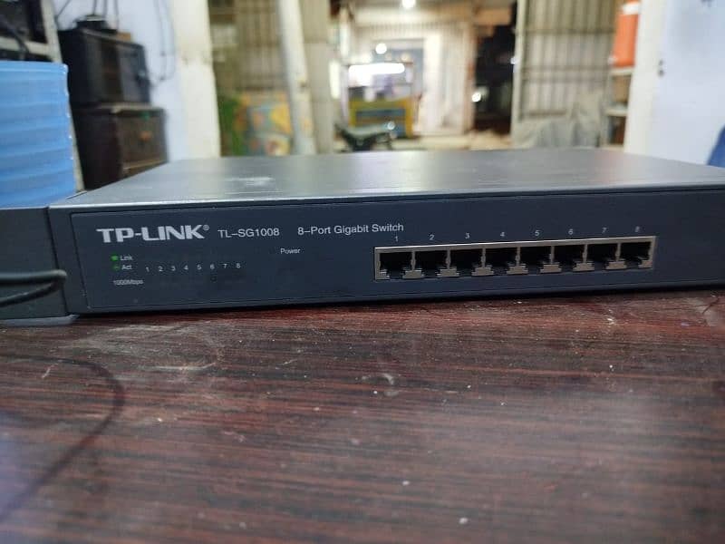 TP_LINK TLSG1008 gigabit 2 switch 4