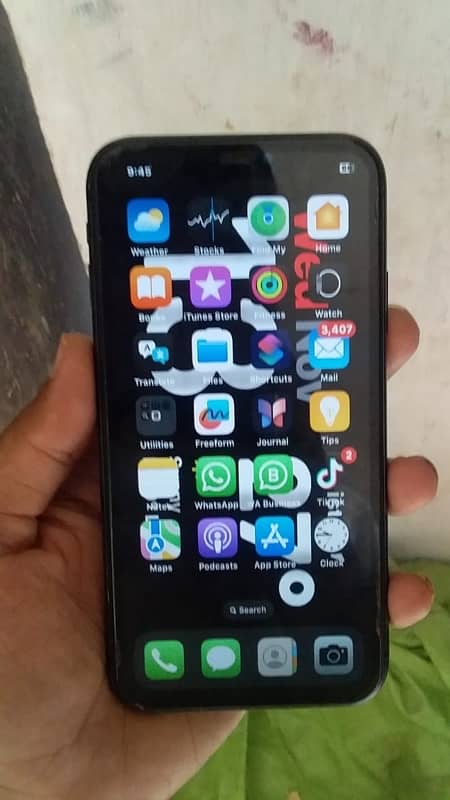 I phone 11 128 gb non pta with Samsung j2 pro 4G dubble sim 1