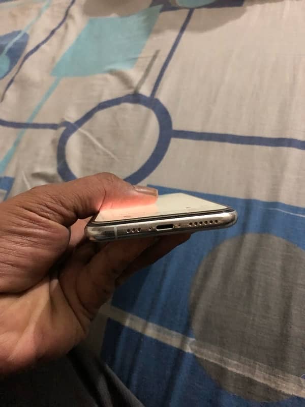 iPhone 11 Pro 256 gb dual sim approved 5