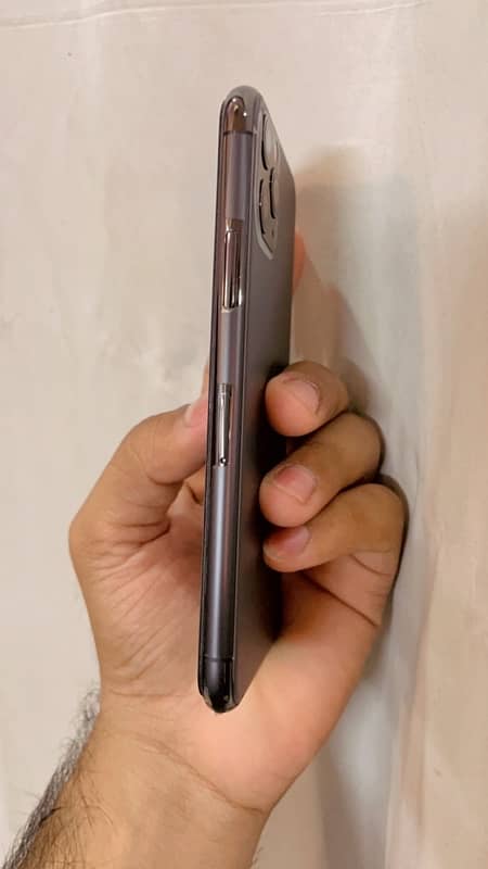 iPhone 11 pro 256gb 100%BH approved 1