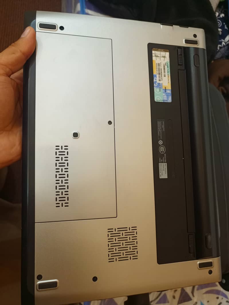 Dell latitude 3330 8/320 GB 3