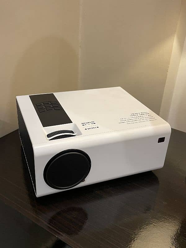 Full HD Wifi LED Projector | 10/10 condition| few hours used 6