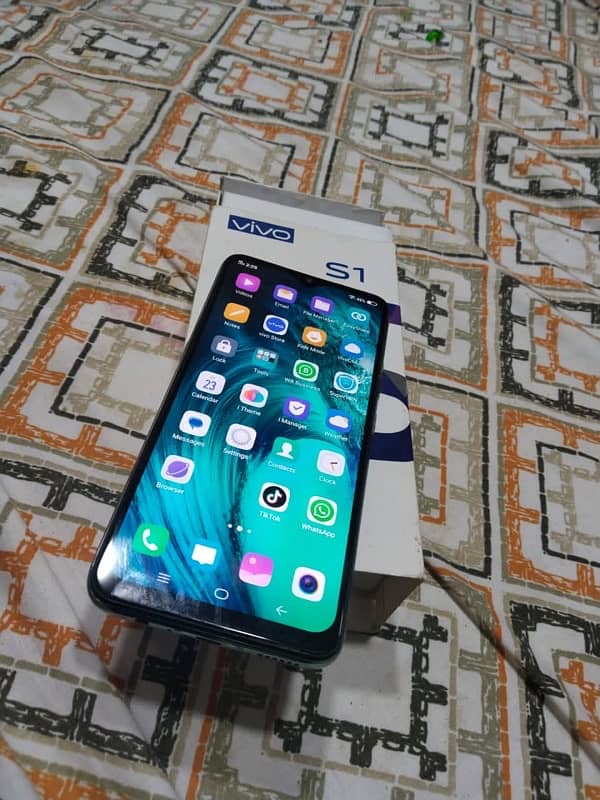 vivo s1 4