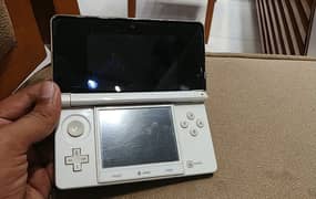 Nintendo 3DS jailbreak with 32gb card and games