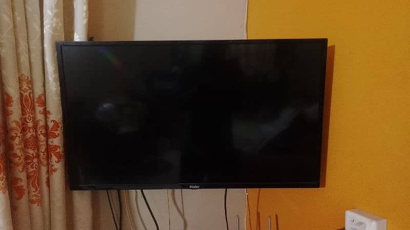 Haier 32 Inch LCD 1