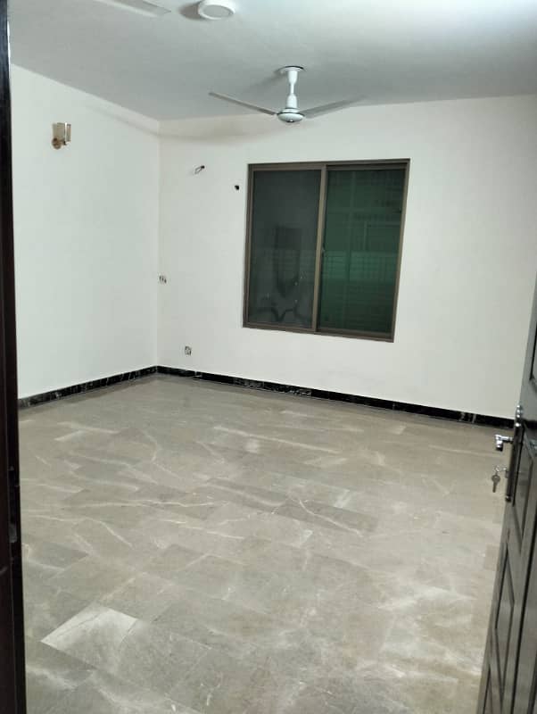 10 Marla house For Rent in PIA society Johar town 0