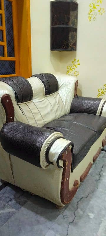 sofa for sell 0